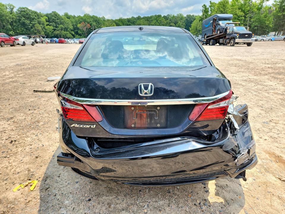 Aukcja sprzedaży 2017 Honda Accord, vin: 1HGCR2F88HA054584, numer aukcji: 62607096
