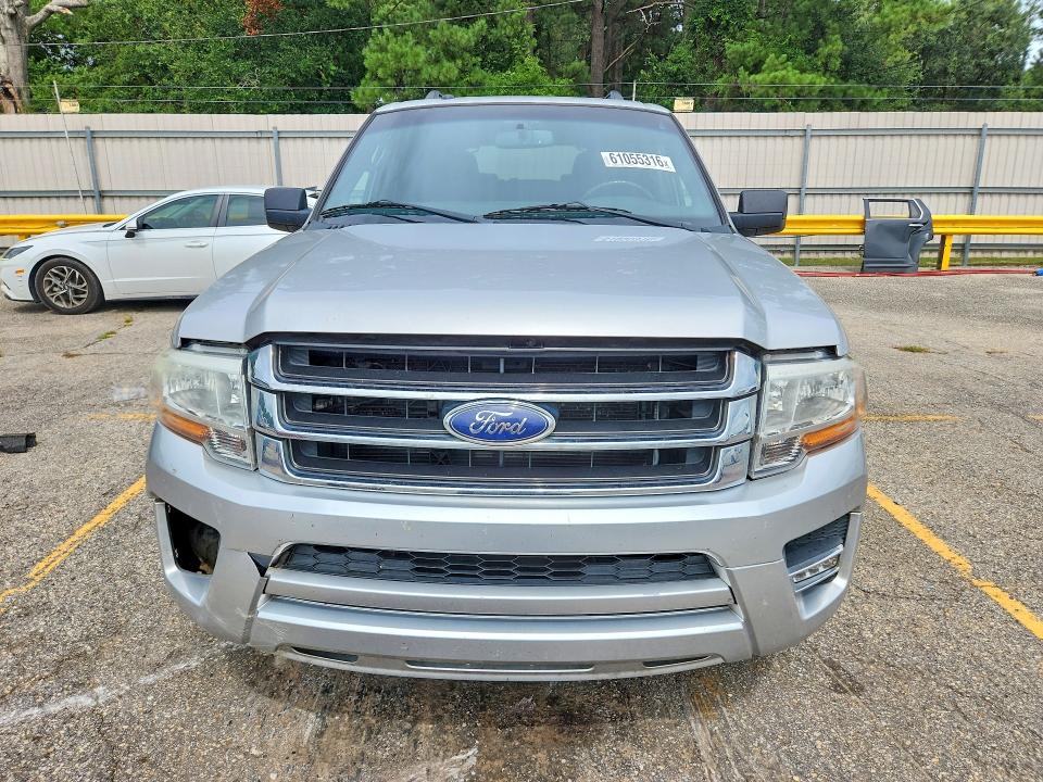Продажа на аукционе авто 2015 Ford Expedition, vin: 1FMJU1HT5FEF20974, номер лота: 61055316