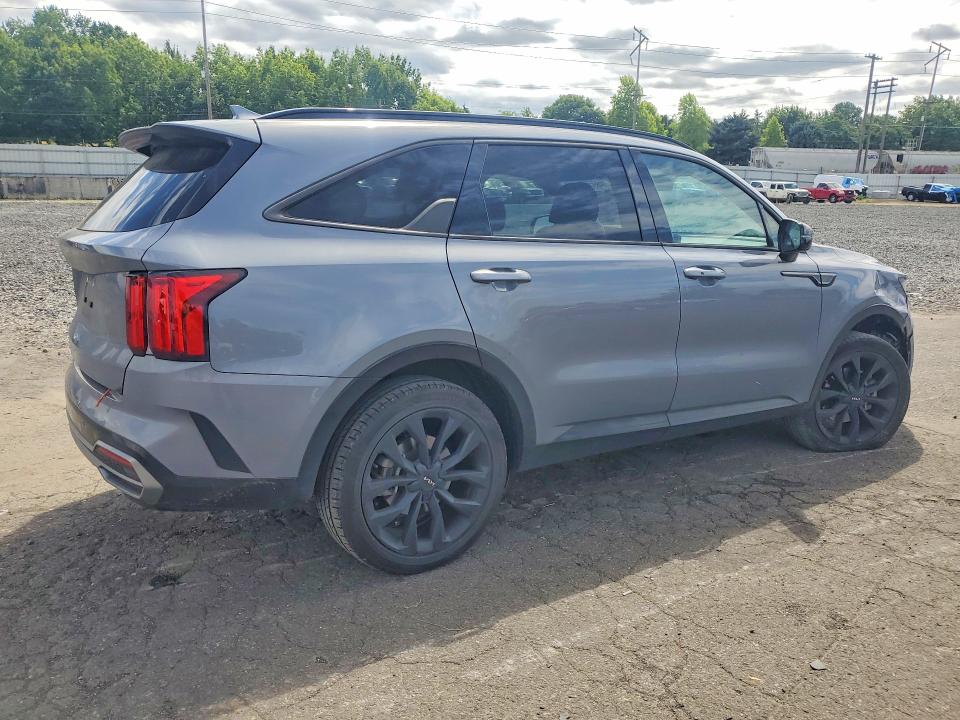 61389816 :رقم المزاد ، 5XYRKDLF8NG076219 vin ، 2022 Kia Sorento مزاد بيع