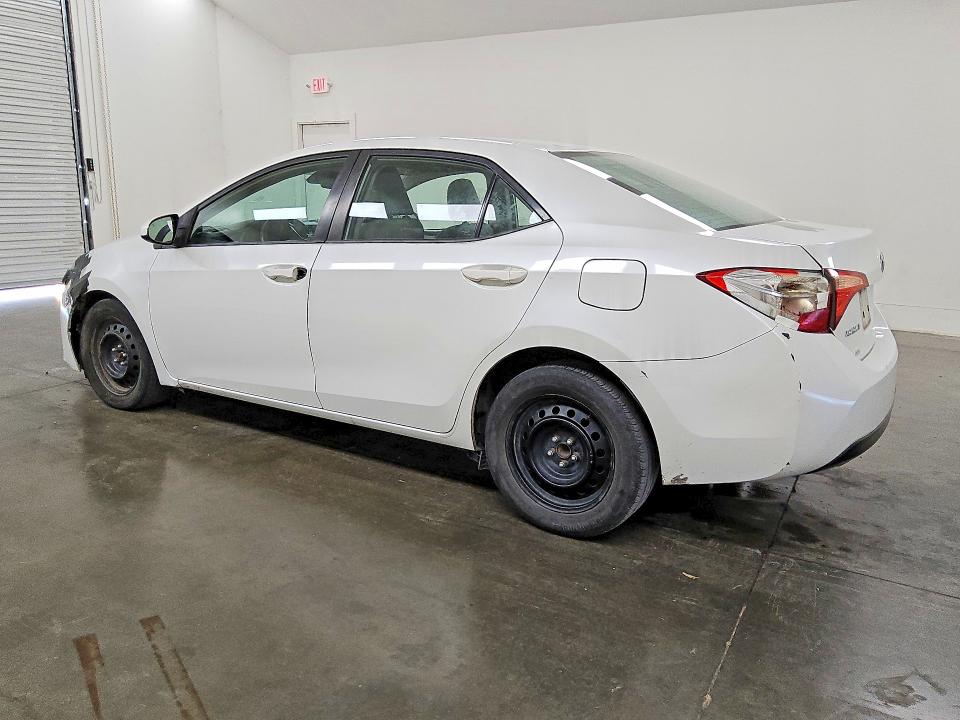 61195836 :رقم المزاد ، 5YFBURHE9HP645684 vin ، 2017 Toyota Corolla مزاد بيع