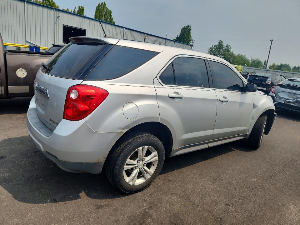 61988836 :رقم المزاد ، 1GNFLEEK5FZ142932 vin ، 2015 Chevrolet Equinox مزاد بيع
