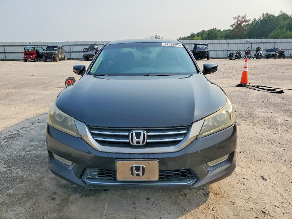 Aukcja sprzedaży 2013 Honda Accord, vin: 1HGCR2F5XDA081124, numer aukcji: 62696886