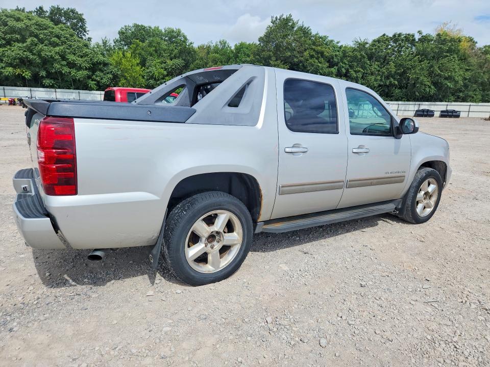 2010 Chevrolet Avalanche მანქანა იყიდება აუქციონზე, vin: 3GNVKFE00AG120204, აუქციონის ნომერი: 61194406