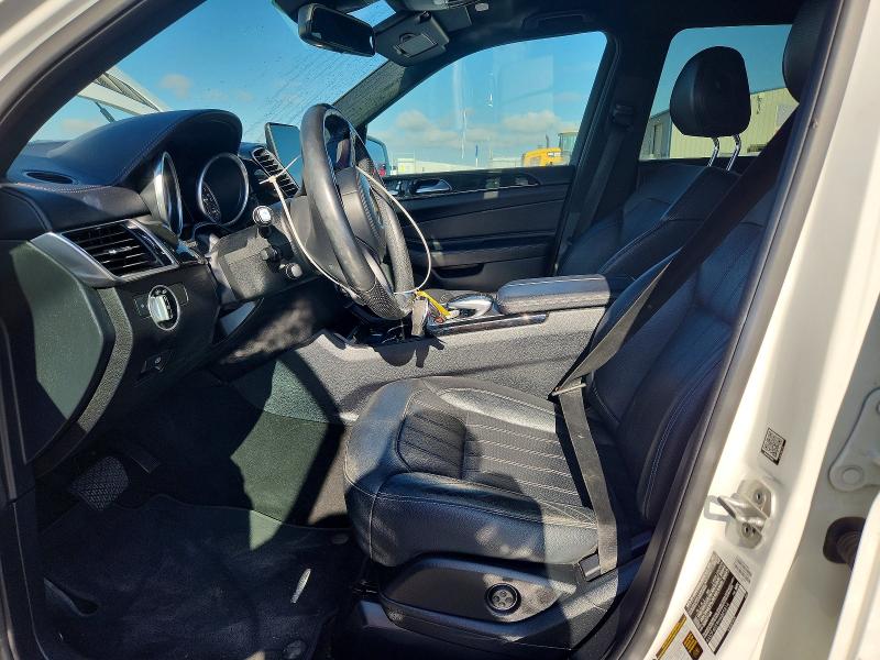 59707776 :رقم المزاد ، 4JGDF6EE9HA945814 vin ، 2017 Mercedes-benz Gls مزاد بيع