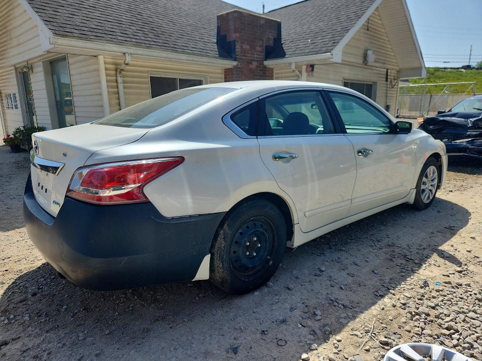 2013 Nissan Altima მანქანა იყიდება აუქციონზე, vin: 1N4AL3AP2DC269149, აუქციონის ნომერი: 74513525