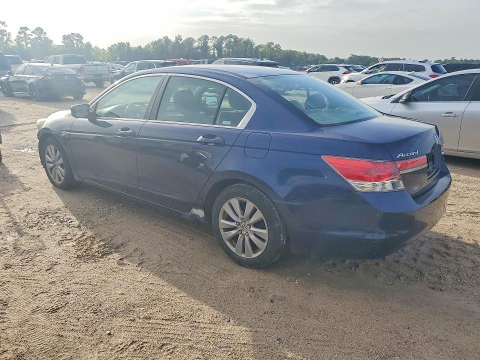 2011 Honda Accord მანქანა იყიდება აუქციონზე, vin: 1HGCP2F76BA040493, აუქციონის ნომერი: 60929876