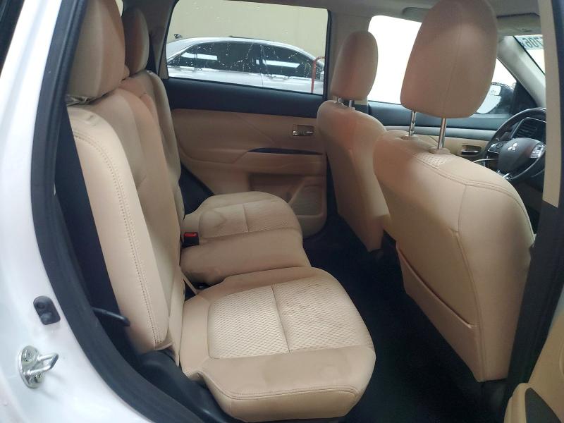 61005706 :رقم المزاد ، JA4AD3A37HZ005491 vin ، 2017 Mitsubishi Outlander مزاد بيع