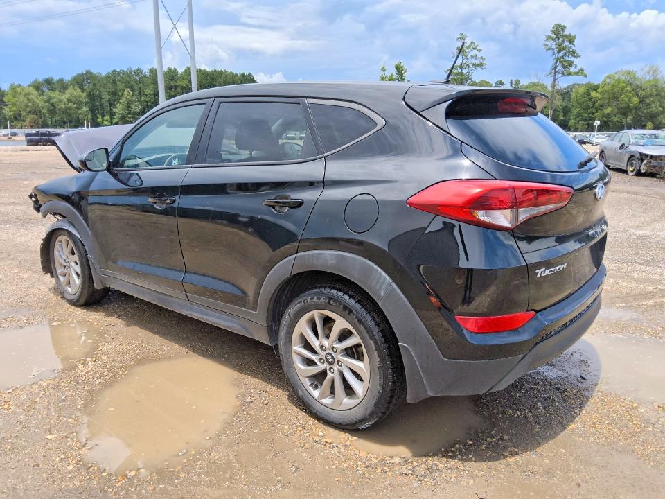 58931106 :رقم المزاد ، KM8J23A42HU592485 vin ، 2017 Hyundai Tucson مزاد بيع