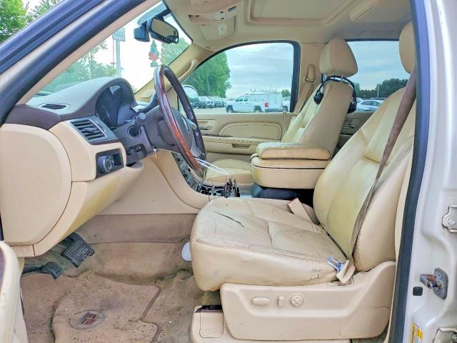 Продаж на аукціоні авто 2007 Cadillac Escalade, vin: 3GYFK62857G298717, номер лоту: 61187456