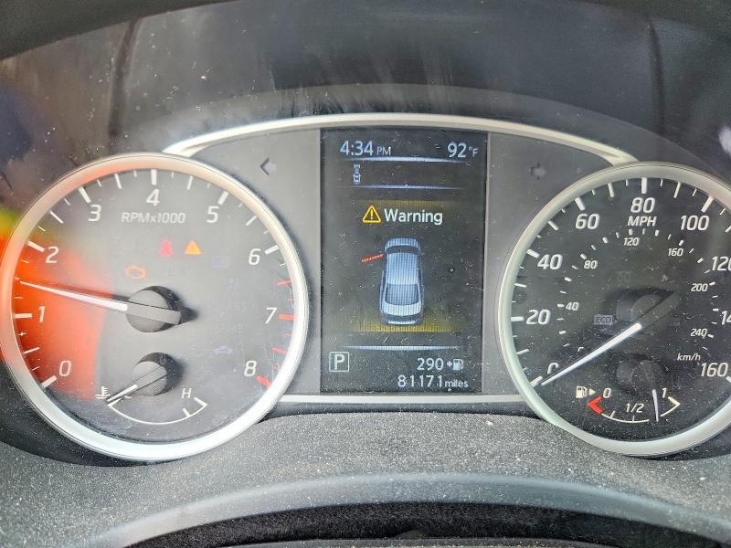61476026 :رقم المزاد ، 3N1AB7AP4JY262472 vin ، 2018 Nissan Sentra مزاد بيع