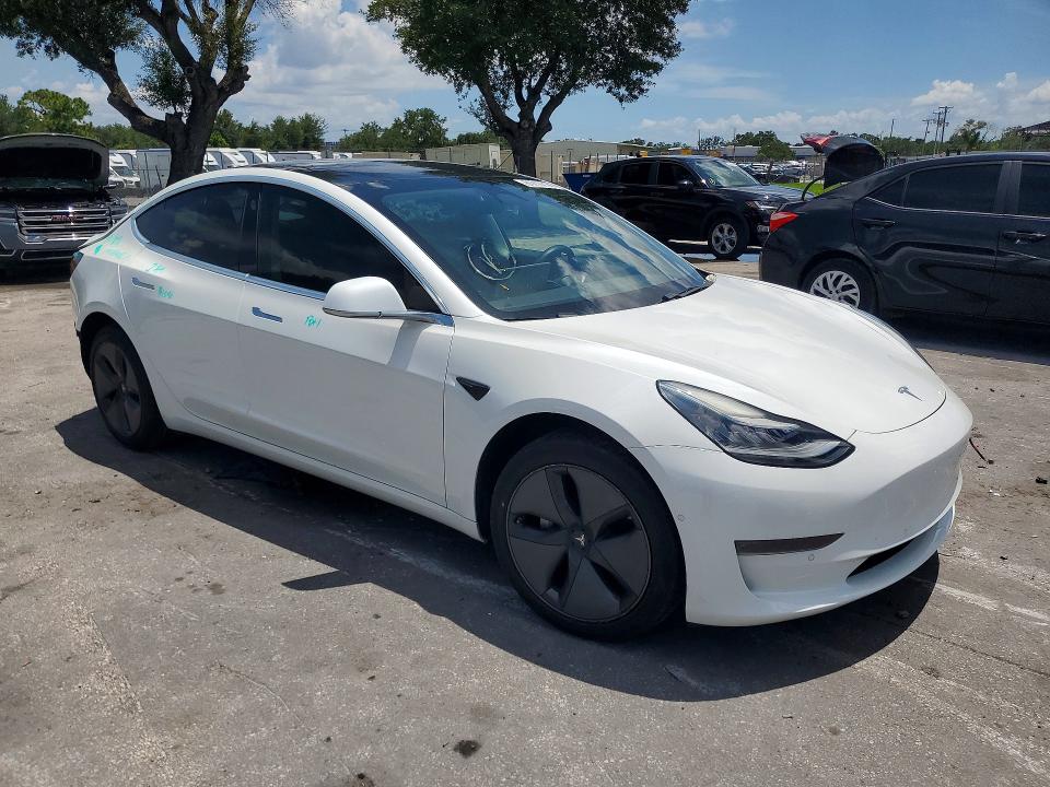 61770706 :رقم المزاد ، 5YJ3E1EA5KF482412 vin ، 2019 Tesla Model 3 مزاد بيع