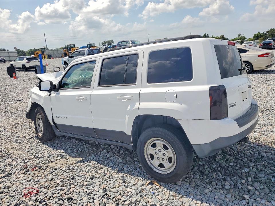 62571346 :رقم المزاد ، 1C4NJRBB0FD225591 vin ، 2015 Jeep Patriot مزاد بيع
