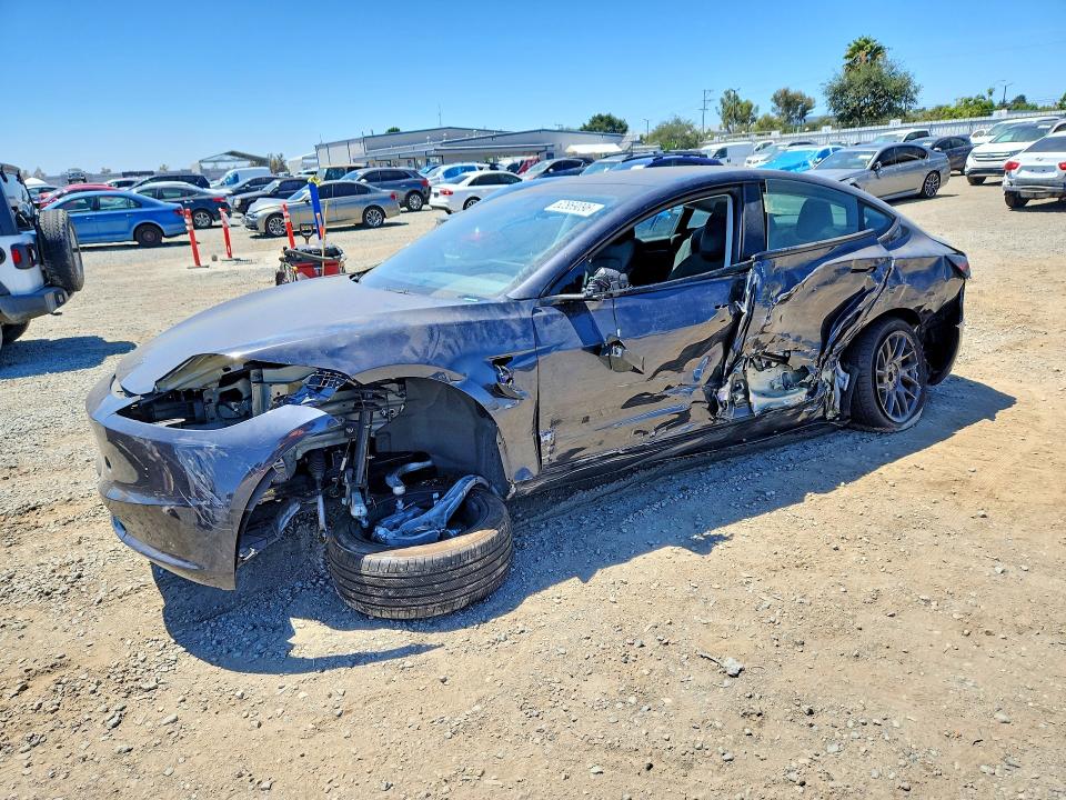 Продаж на аукціоні авто 2025 Tesla Model 3, vin: 5YJ3E1EA6SF900945, номер лоту: 62869096