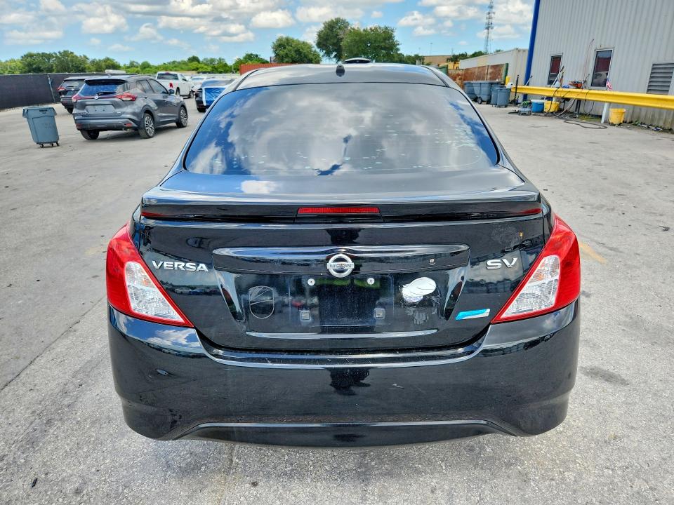 61988036 :رقم المزاد ، 3N1CN7AP5FL887984 vin ، 2015 Nissan Versa مزاد بيع