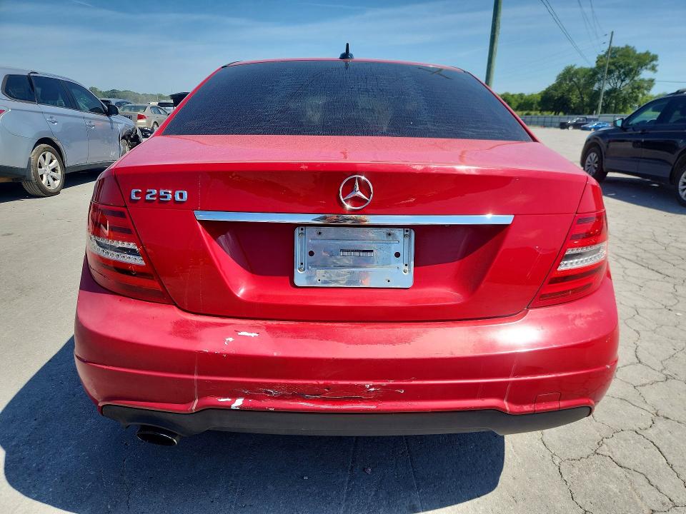 Продаж на аукціоні авто 2013 Mercedes-benz C, vin: WDDGF4HB2DR266427, номер лоту: 63479236