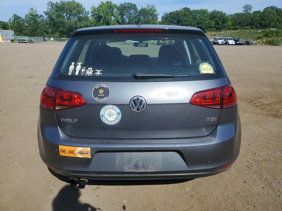 61558166 :رقم المزاد ، 3VW117AU5HM040110 vin ، 2017 Volkswagen Golf مزاد بيع