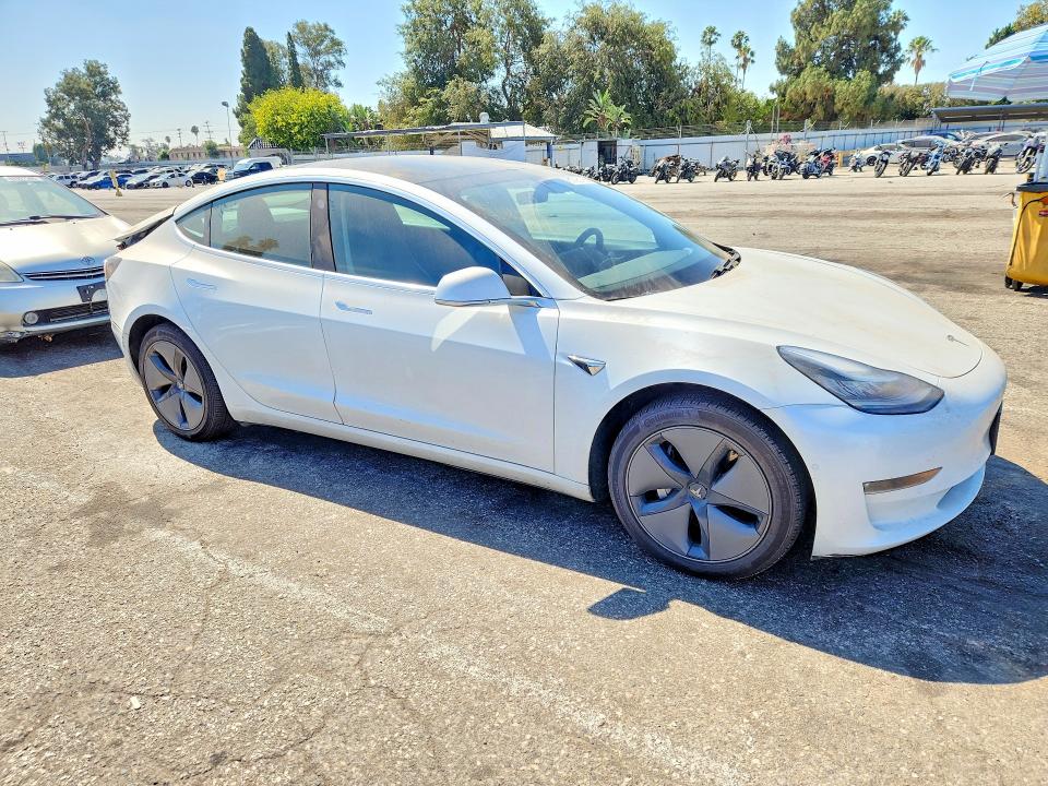 Продаж на аукціоні авто 2019 Tesla Model 3, vin: 5YJ3E1EA4KF401402, номер лоту: 61795196