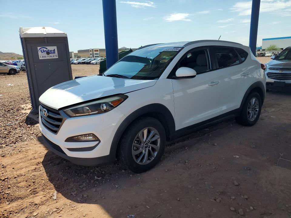 2016 Hyundai Tucson მანქანა იყიდება აუქციონზე, vin: KM8J33A48GU061545, აუქციონის ნომერი: 62017226