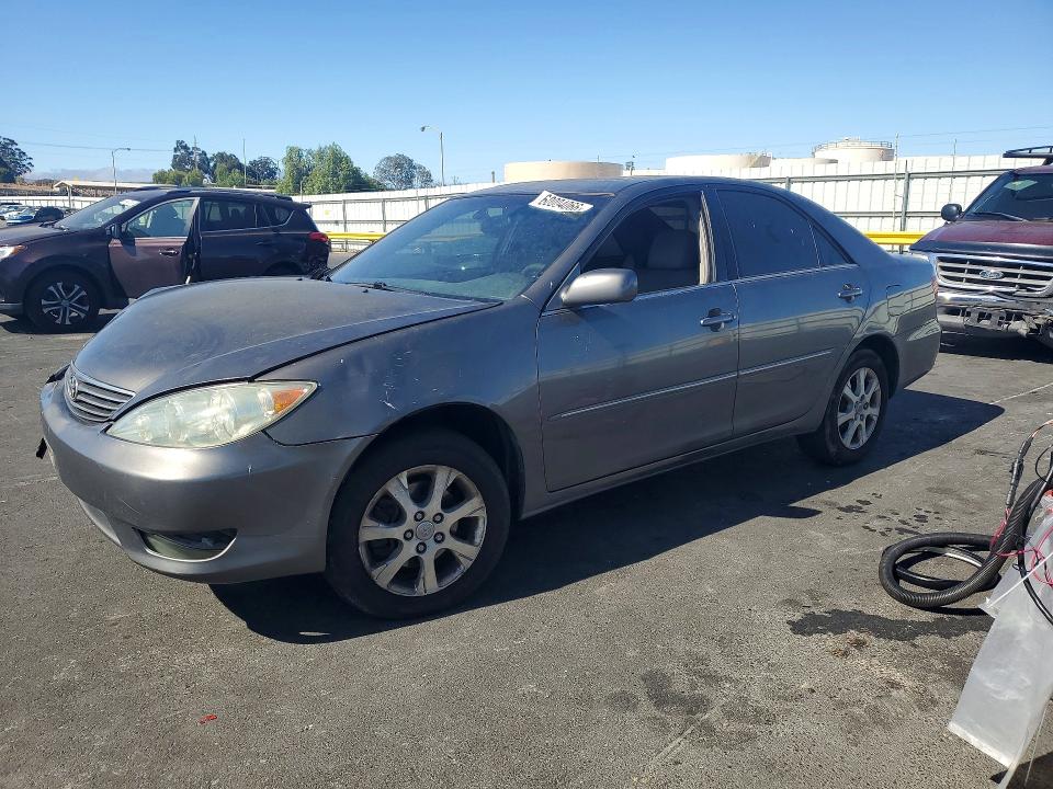 60004066 :رقم المزاد ، 4T1BF30K05U591291 vin ، 2005 Toyota Camry مزاد بيع