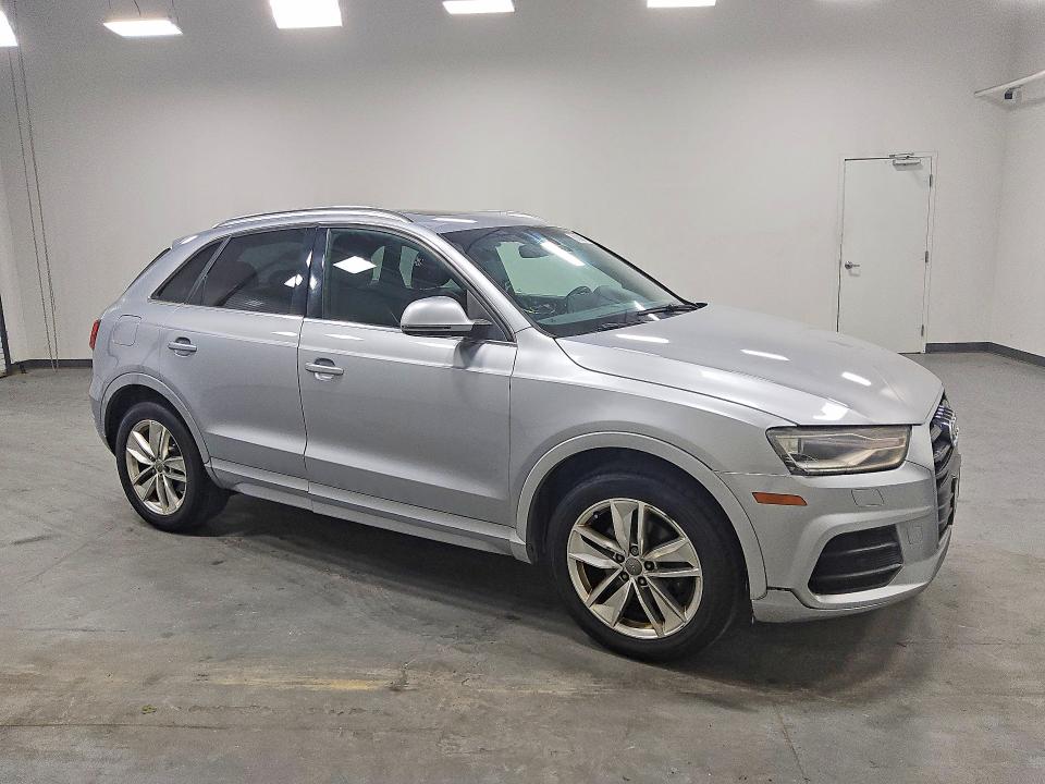 2016 Audi Q3 მანქანა იყიდება აუქციონზე, vin: WA1EFCFS1GR006954, აუქციონის ნომერი: 61086396