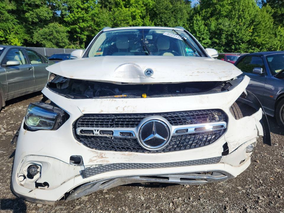 62231126 :رقم المزاد ، W1N4N4HB2MJ215405 vin ، 2021 Mercedes-benz Gla مزاد بيع