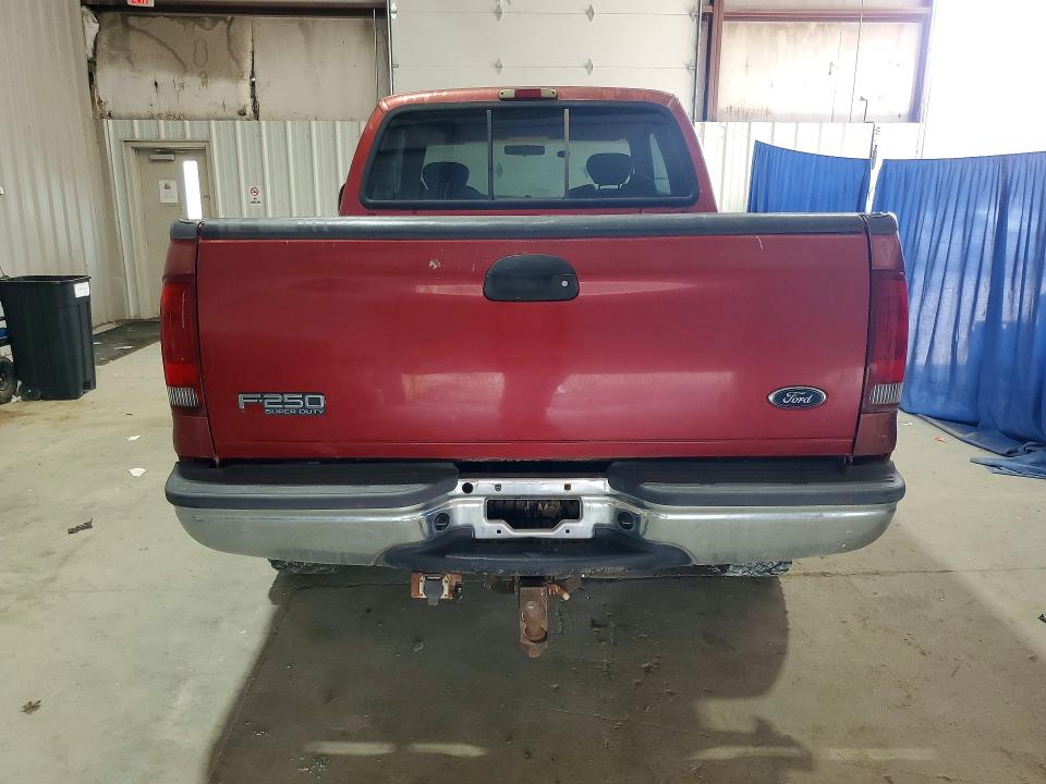 61750696 :رقم المزاد ، 1FTNX21F32ED05725 vin ، 2002 Ford F250 مزاد بيع
