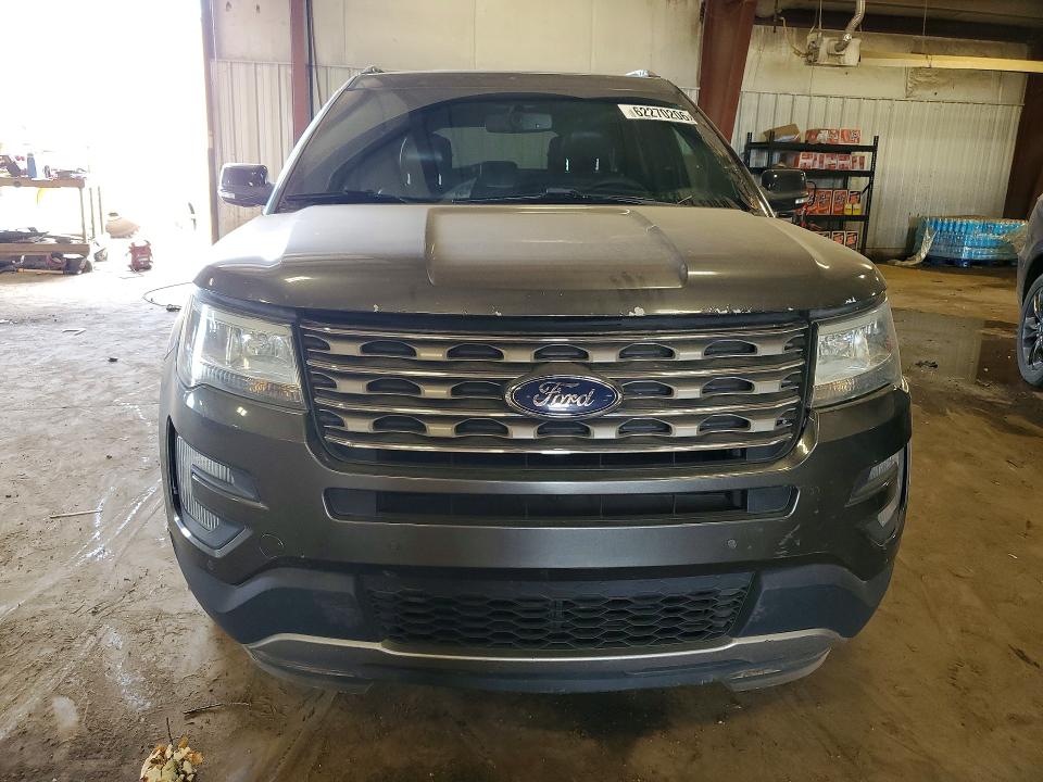 62270206 :رقم المزاد ، 1FM5K8D82GGA33965 vin ، 2016 Ford Explorer مزاد بيع