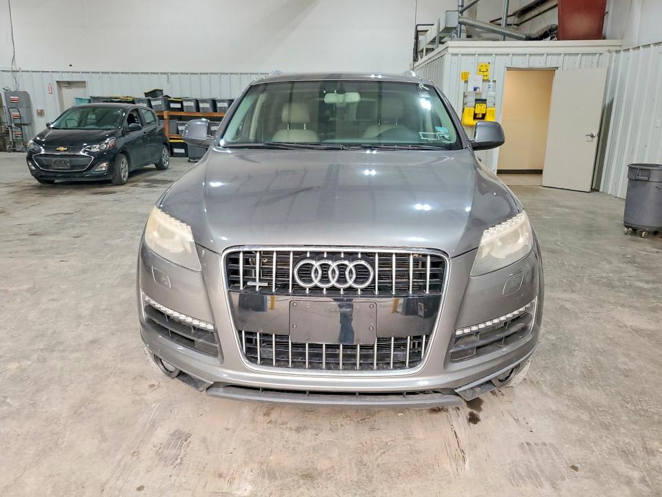 Продажа на аукционе авто 2015 Audi Q7, vin: WA1LGAFE8FD004911, номер лота: 60981356