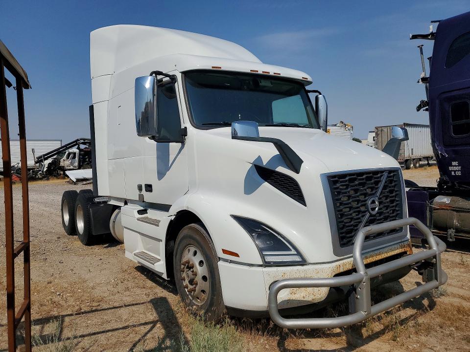 2020 Volvo Vnr მანქანა იყიდება აუქციონზე, vin: 4V4WC9EG5LN266587, აუქციონის ნომერი: 60865956