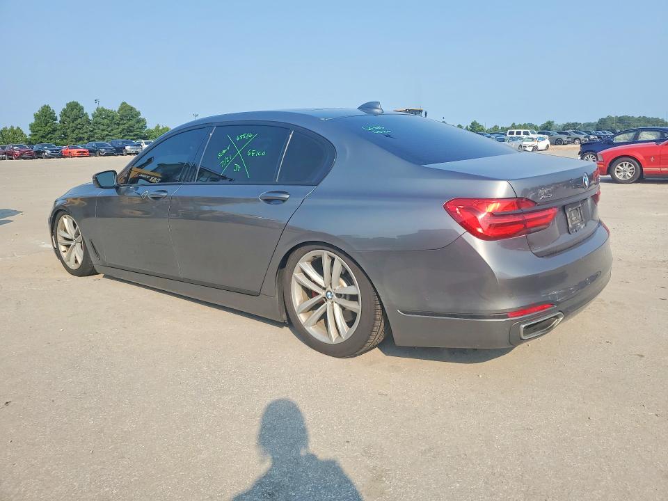 2016 Bmw 750 მანქანა იყიდება აუქციონზე, vin: WBA7F2C52GG419305, აუქციონის ნომერი: 63051096