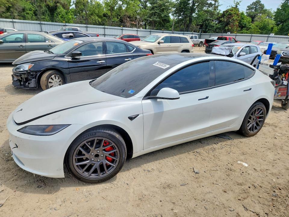 2026 Tesla Model 3 მანქანა იყიდება აუქციონზე, vin: 5YJ3E1EA1TF162781, აუქციონის ნომერი: 59283826