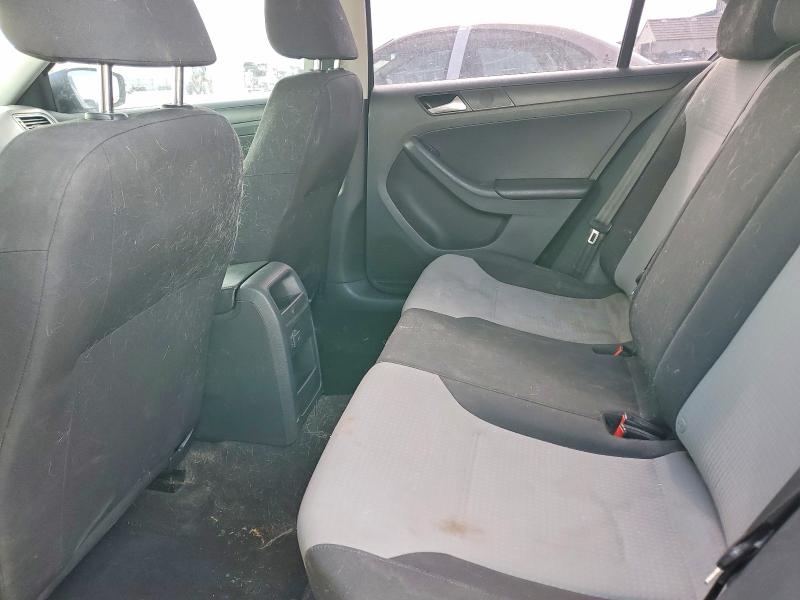 58205686 :رقم المزاد ، 3VW2B7AJ9HM267484 vin ، 2017 Volkswagen Jetta مزاد بيع
