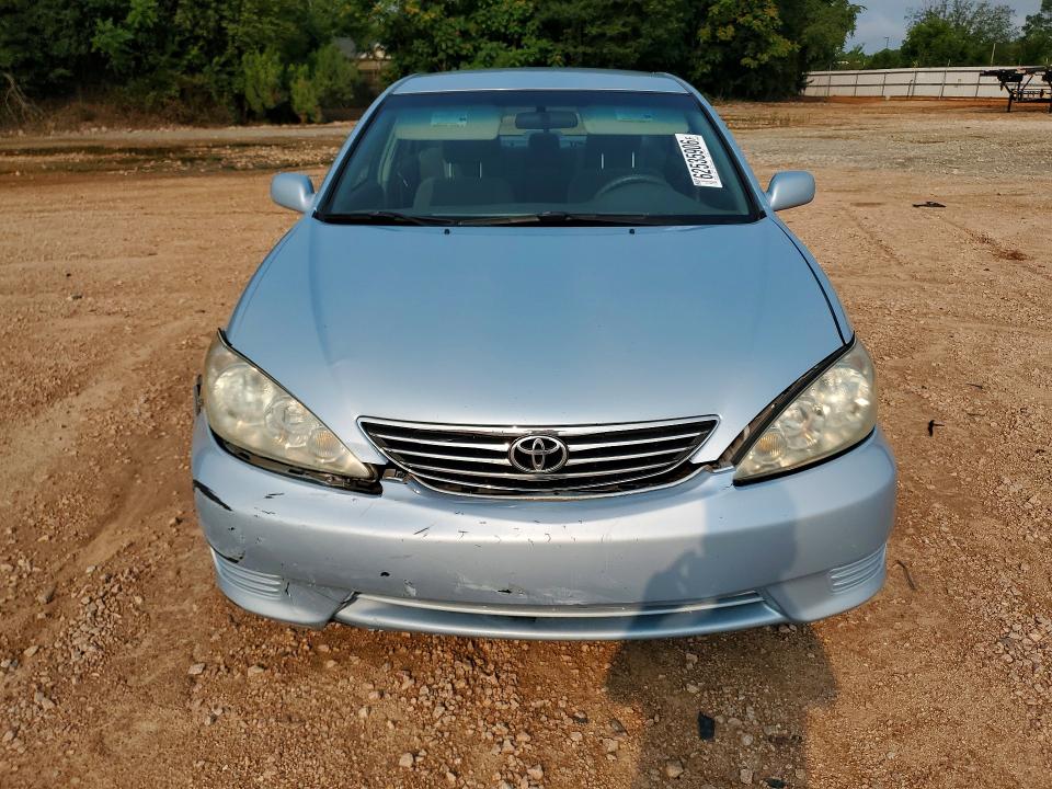 62535906 :رقم المزاد ، 4T1BE32K85U543490 vin ، 2005 Toyota Camry مزاد بيع