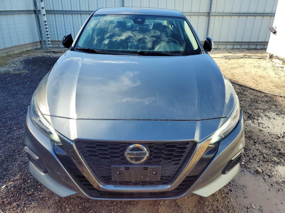 Продаж на аукціоні авто 2021 Nissan Altima, vin: 1N4BL4CV6MN402490, номер лоту: 61389126
