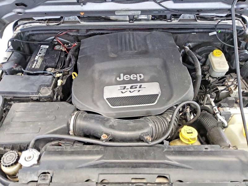 59199576 :رقم المزاد ، 1C4BJWDG3DL560017 vin ، 2013 Jeep Wrangler Unlimited مزاد بيع