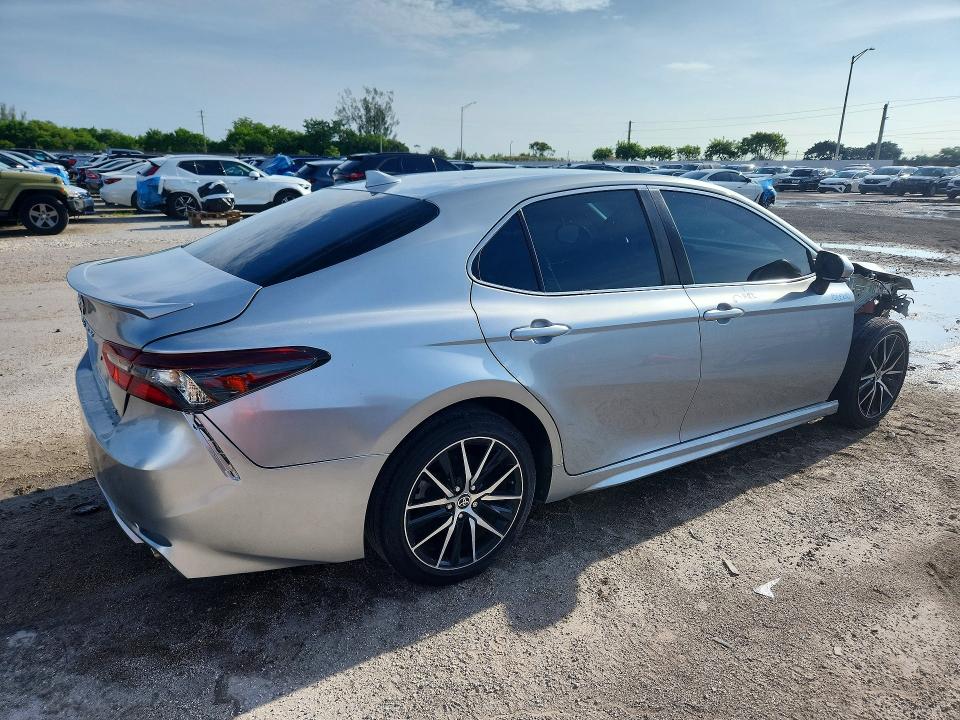 Продажа на аукционе авто 2023 Toyota Camry, vin: 4T1G11AK7PU117929, номер лота: 62592146