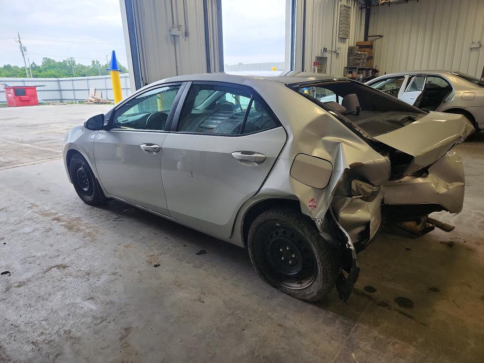 59594506 :رقم المزاد ، 2T1BURHE4FC413863 vin ، 2015 Toyota Corolla مزاد بيع