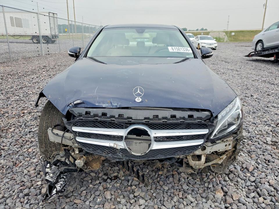 2015 Mercedes-benz C მანქანა იყიდება აუქციონზე, vin: 55SWF4KB5FU078989, აუქციონის ნომერი: 61501336