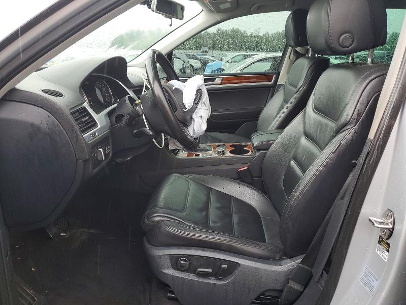 60226286 :رقم المزاد ، WVGEK9BP1CD009829 vin ، 2012 Volkswagen Touareg مزاد بيع
