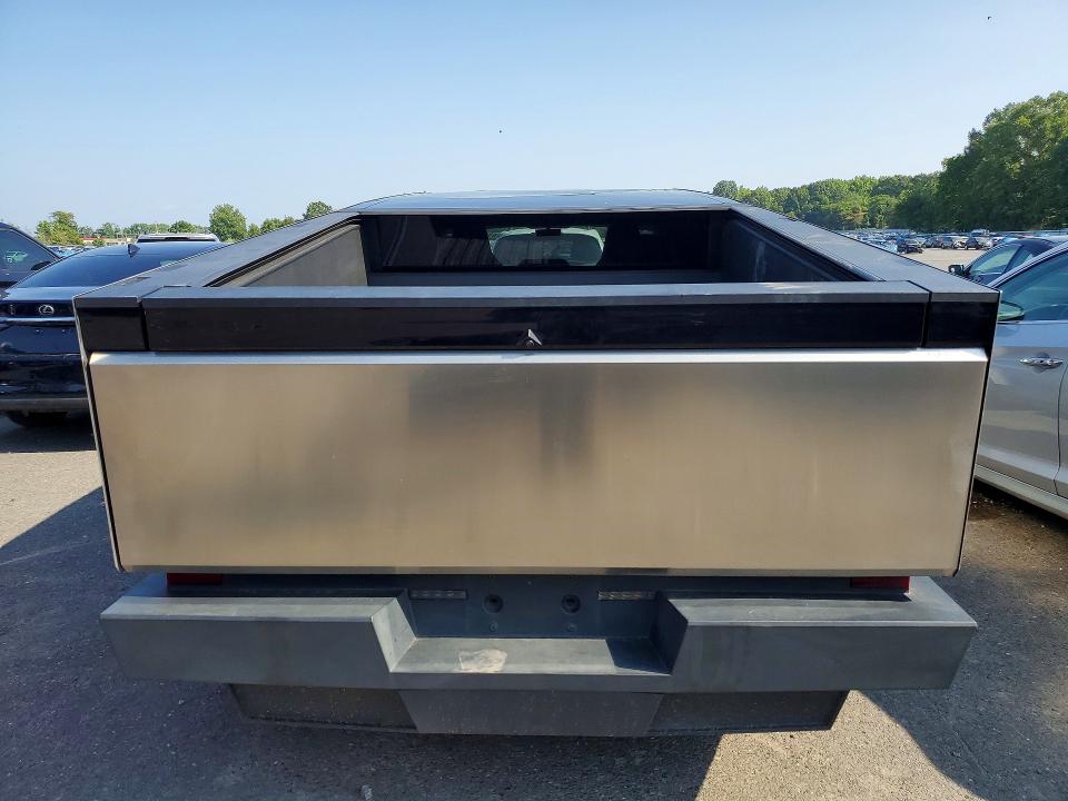 58383016 :رقم المزاد ، 7G2CEHED7RA012292 vin ، 2024 Tesla Cybertruck مزاد بيع