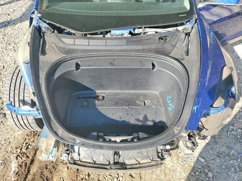 61048636 :رقم المزاد ، 5YJ3E1EB4LF636408 vin ، 2020 Tesla Model 3 مزاد بيع