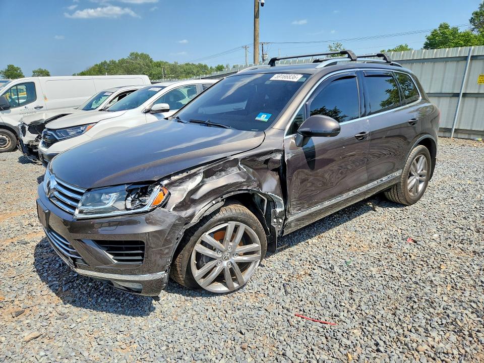 Auction sale of the 2016 Volkswagen Touareg, vin: WVGEF9BP2GD002558, lot number: 59166836