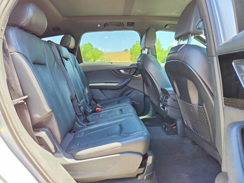 Продаж на аукціоні авто 2017 Audi Q7, vin: WA1LAAF74HD011330, номер лоту: 61891296