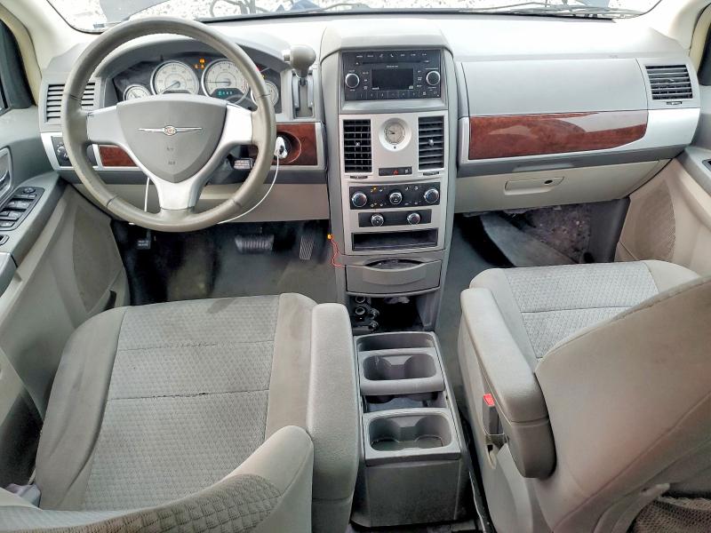 Продажа на аукционе авто 2010 Chrysler Town & Country, vin: 2A4RR5D13AR166429, номер лота: 61401846