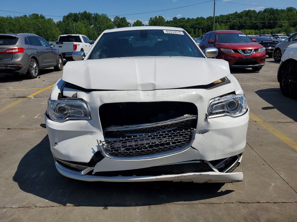 2017 Chrysler 300c მანქანა იყიდება აუქციონზე, vin: 2C3CCAPG8HH661526, აუქციონის ნომერი: 63359516
