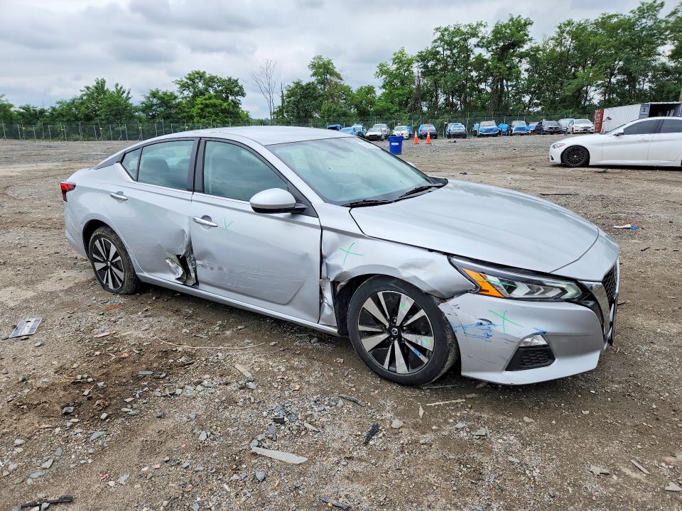 59679216 :رقم المزاد ، 1N4BL4DV1MN416764 vin ، 2021 Nissan Altima مزاد بيع