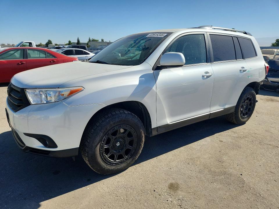 Продажа на аукционе авто 2013 Toyota Highlander, vin: 5TDBK3EH3DS218410, номер лота: 62815346