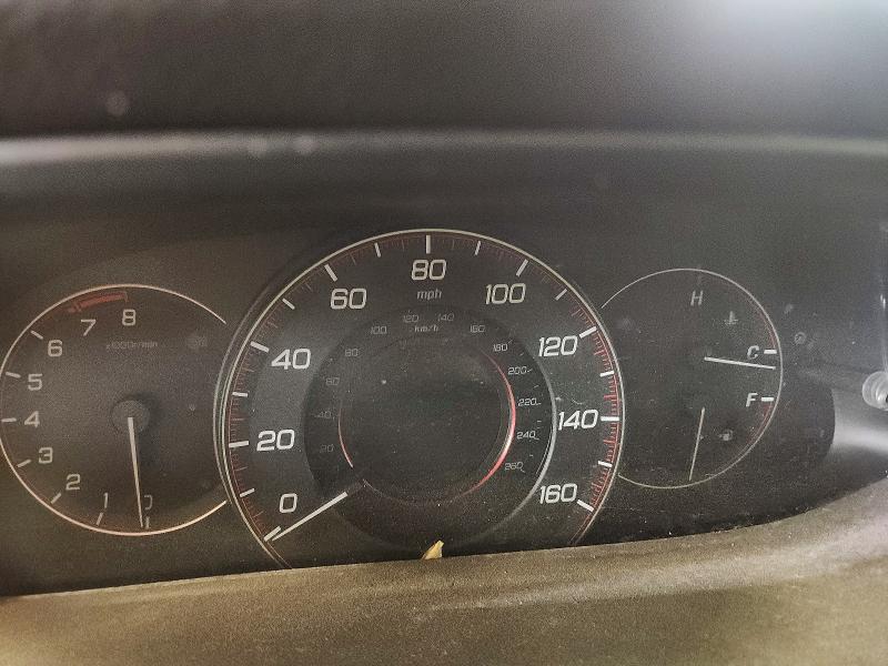 60923526 :رقم المزاد ، 1HGCT1B81FA002311 vin ، 2015 Honda Accord مزاد بيع