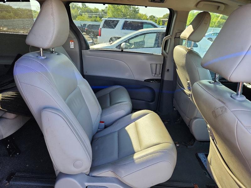 Продаж на аукціоні авто 2019 Toyota Sienna, vin: 5TDDZ3DC7KS225335, номер лоту: 61158816