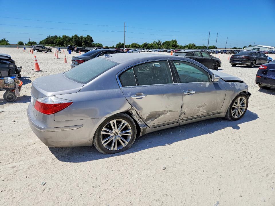 2010 Hyundai Genesis მანქანა იყიდება აუქციონზე, vin: KMHGC4DE7AU094094, აუქციონის ნომერი: 60487136